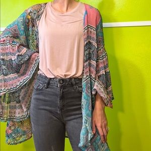 Anthropologie boho kimono 💛